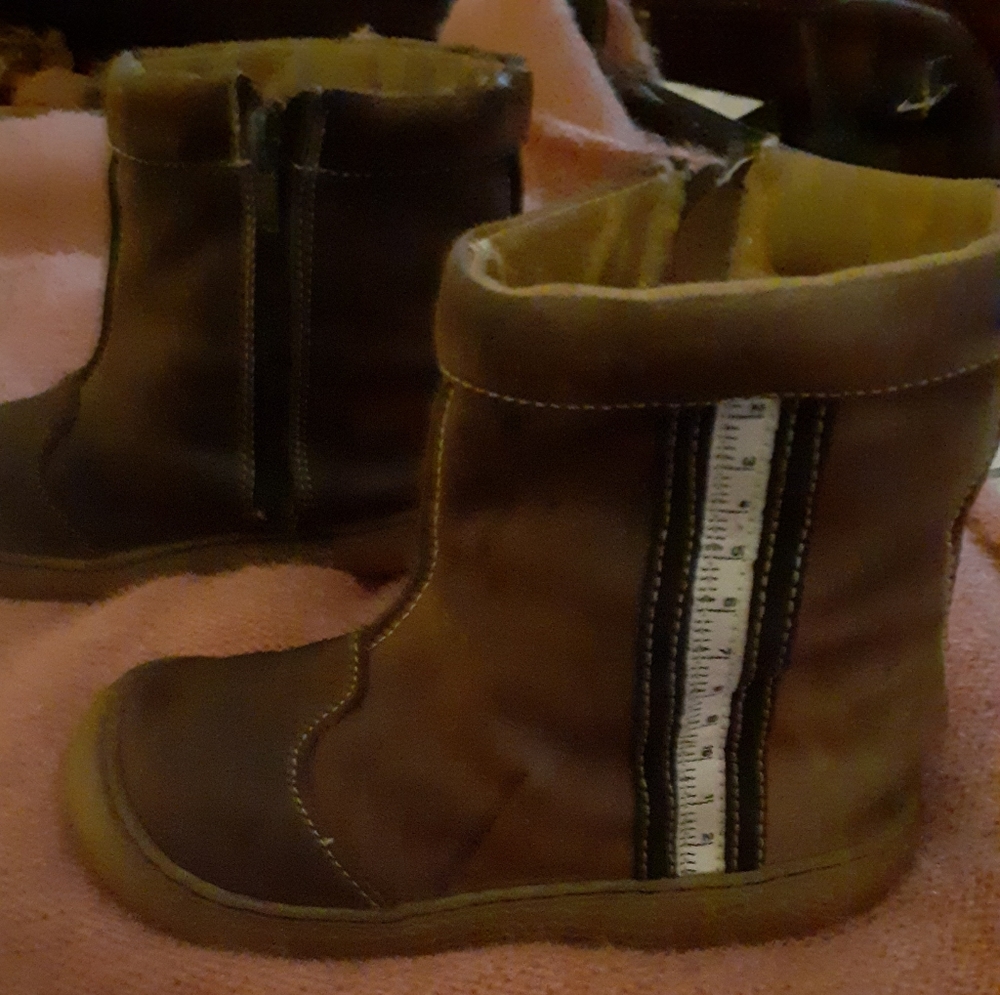 Livie and Luca size 13 boots brown little kids